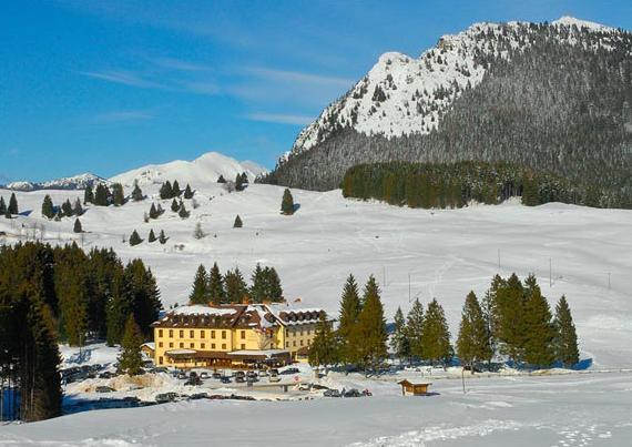 Hotel Vezzena Malga Postesina Εξωτερικό φωτογραφία